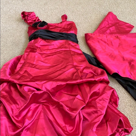 Fuschia party dress with shawl 11/12 - Picture 2 of 2